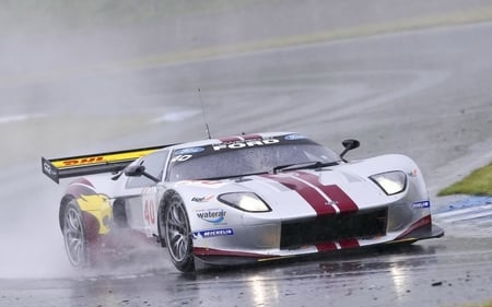 Ford - white, car, headlights, formulaone, racing, wet, track, wheels