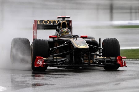 Nick Heidfeld - lotus, formula 1, lotus renault gp team, f1, renault