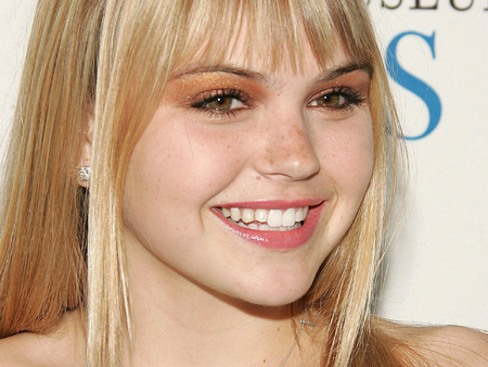 Aimee Teegarden - teegarden, aimee, freckles, aimee teegarden