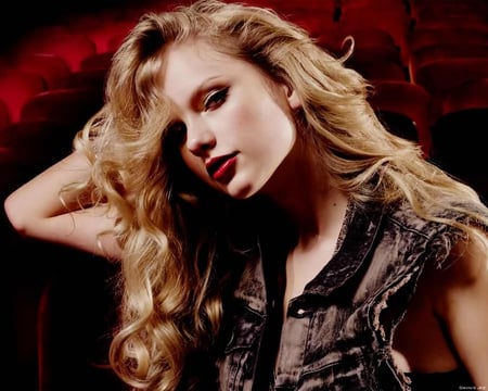 Taylor Swift - singer, taylor, blonde, model