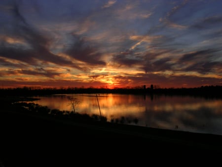 Sunset - black, beautiful, amazing, background, picture, golden, gold, image, nature, glow, water, beauty, photo, sun, sky, sunsets, reflection, glowing, clouds