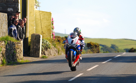 RHEN CHULLEN - iom 2011, mcguinness, senior, rhen cullen