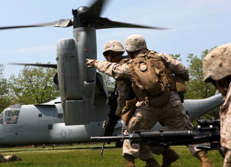 Marines in St Louis - marines, americans, weapons, us, military