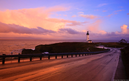 Sunset on the Oregon Coast - road, beauty, lake, sunset