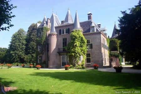 CASTLE LISSE, NETHERLANDS - architecture, netherlands, monuments, castle