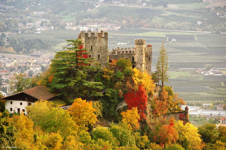 BRUNNEMBURG CASTLE - brunnemburg, architecture, monuments, castle