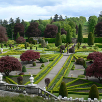 DRUMOND CASTLE, GARDEN