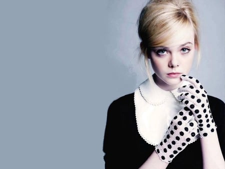 Elle Fanning - teenager, actress, elle, elle fanning, fanning, model