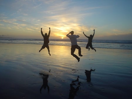 I Love The Beach! - boys, jumping, beach, happy