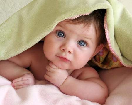 Who is not Hidden - blanket, eyes, baby, blue