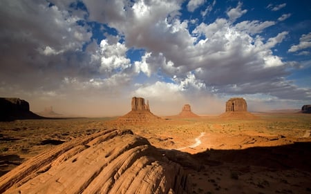 The Mystic Desert - desert, beautiful, mystic, sun, sky