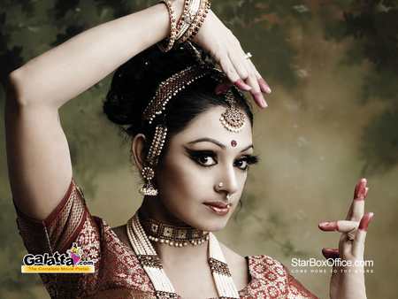 sobhana - beauty, dancer, sobhana, shobana, bollywood, malayalee, kerala, kollywood, gold, cute