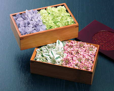 InFlower - flowers, blooms, box, buds