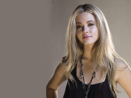 Sasha Pieterse - pieterse, pretty little liars, sasha pieterse, blonde, sasha, ali, actress