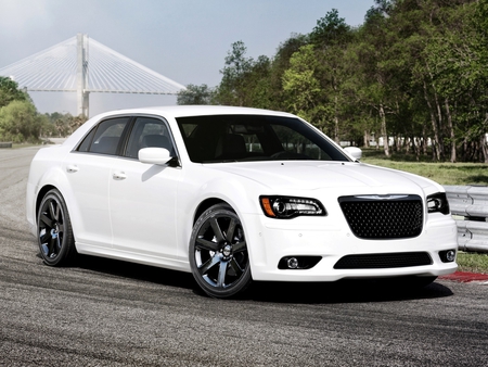 Chrysler 300 SRT8 '2011 - chrysler, srt8, car, 300