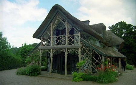 SWISS COTTAGE, IRELAND - cottage, building, house, ireland