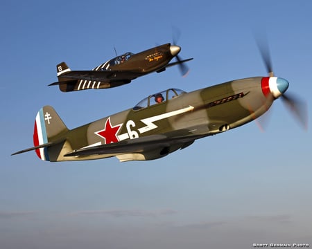 Yakovlev Yak-3 and P-51 Mustang