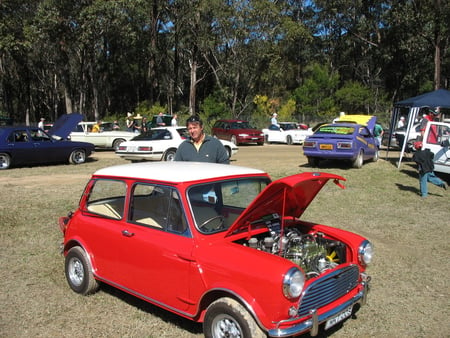 MINI MINOR - cute, little, fast, red