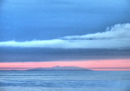 Skyline - skyline, pink, water, beautiful, amazing, blue, sky, background, clouds, oceans, nature