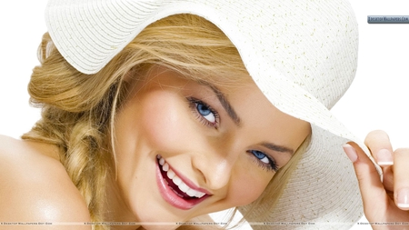 Cute Blond Girl Face Closeup - pink lips, face closeups, blonde girls, white hats