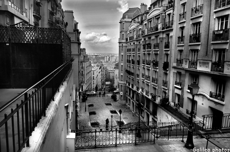 Montmartre Street - romantic, montmartre, architecture, street, black, paris, white, houses, france