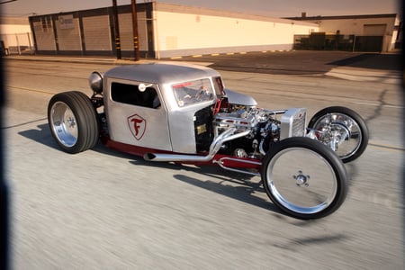 Gizmoness - low, custom, hot rod, truck