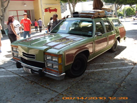 FAMILY TRUCKSTER - auto, autos, movie car, station wagon, wagon, truckster, ford, show, car, vacation, outside, cars