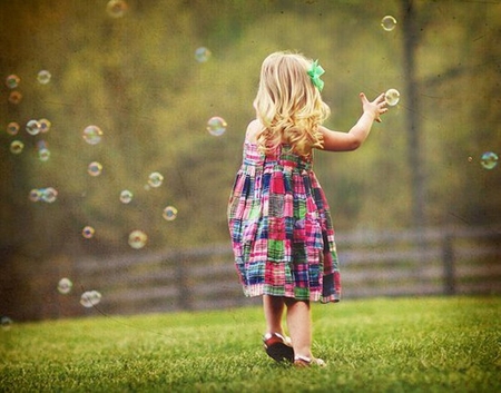 Catch your dreams - cute, beauty, baby, sweet, bubbles, dreams, childhood, grass, little girl, adorable girl, nature