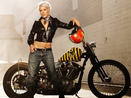 Pink - music, people, singer, famous, pink, pop