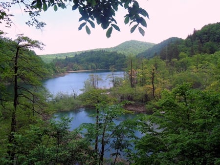 Plitvice Lakes - lakes, beutiful, plitvice, landscape, places, croatia, wild, spring