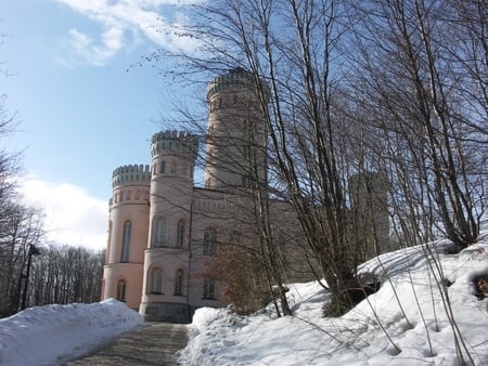 Snowy castle - ice, germany, winter, hunting, cold, snow, castle, sky