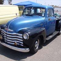 OLD SKOOL CHEVY PICKUP