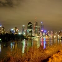 Brisbane at night 