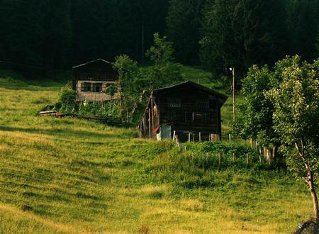 huts - Mountains & Nature Background Wallpapers on Desktop Nexus (Image ...