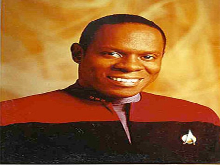 AVERY BROOKS AS COMMANDER SISKO - action, actors, movies, usa