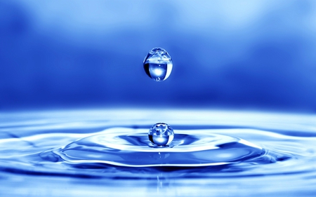 A LITTLE DROP OF WATER - water, nature, blue, amazing, nice, cool, new, wallpaper