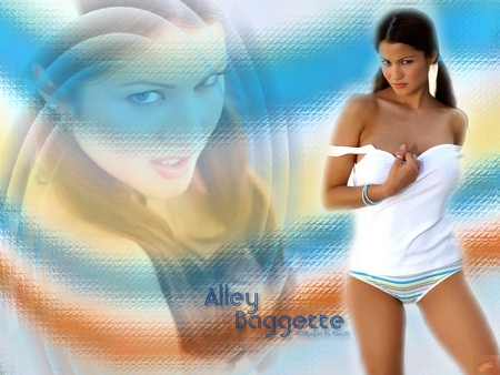 Alley Baggette - in white, alley baggette, picture, hot