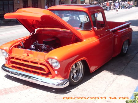 CLASSIC CHEVY TRUCK-2 - auto, chevy, pickup, autos, car, custom, hotrod, hot rod, classic, outside, chevrolet, truck, cars, street truck, trucks, show, yes, hot rods