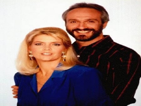 MICHAEL GROSS & MERIDITH BAXTER-BIRNEY OF TV SERIES FAMILY TIES - usa, entertainment, action, tvshow