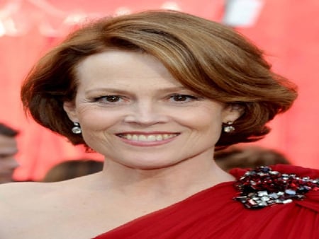 SIGOURNEY WEAVER SMILING - action, actresses, movies, usa