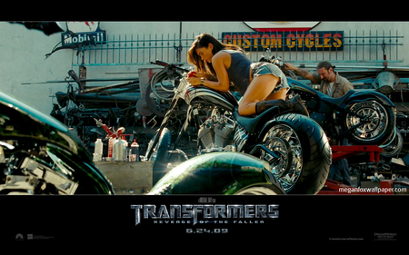 Megan Fox - bike, motorcycle, megan fox, beautiful, hot, transformers, sexy, actress