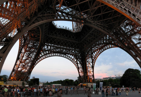 In_Eiffel - eiffel, 3d, human, architecture, paris, world