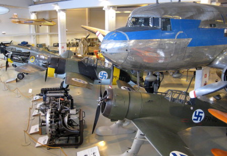 DC-3 - c-47, fokker, old, bf 109