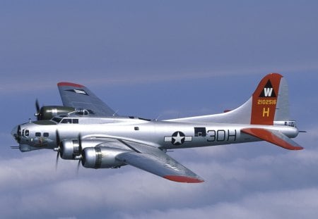 Boeing B17 Flying Fortress - clouds, boeing, war, flying, b17, usaf, ww2, cloud, fortress, sky, bomber