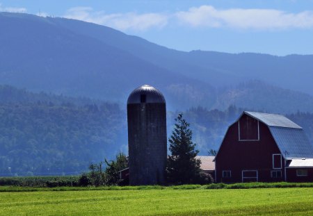 Farm Country III - pacific northwest, firefox persona, silo, barn, field, mountains, country, farm, sky, rural