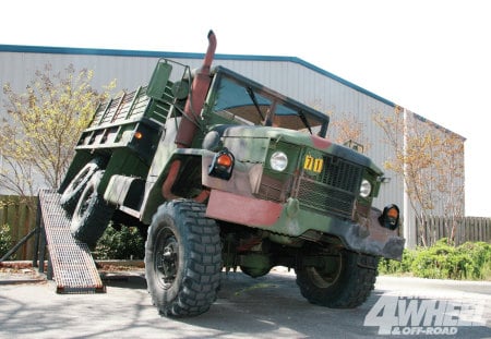 Military M35A2 - jeep, big, 2 1-2-ton, miltary