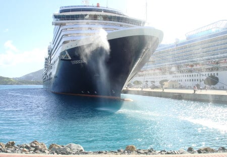 Cruise Ships vacation 02 - black, white, photography, ocean, stones, cruise ships