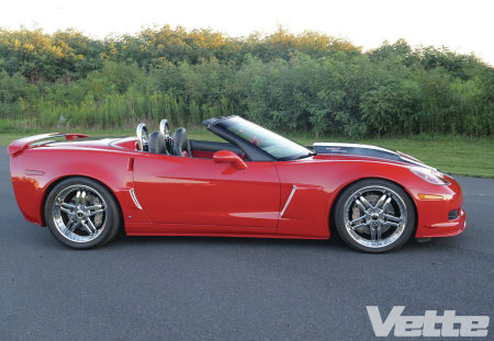 0 Convertible 6 - red, bowtie, vette, gm