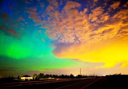 aurora-borealis-calgary-clouds - sky, evening, city, beautiful view, original, golden color