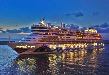 AIDA-BELLA - at night, cool, picture, aida-bella